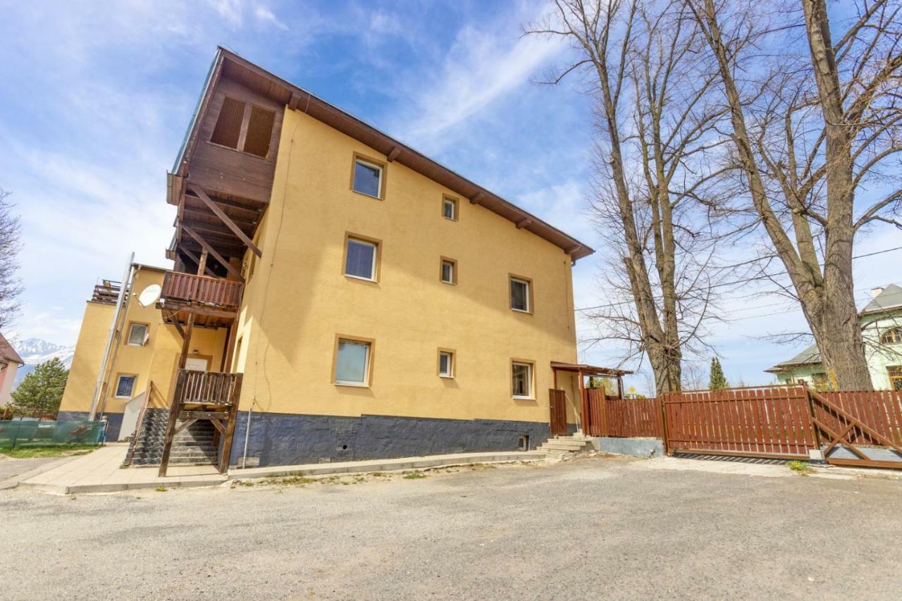 Home Veľký Slavkov Exteriör bild